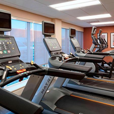 Towneplace Suites By Marriott Grand Rapids Airport Cascade Bagian luar foto