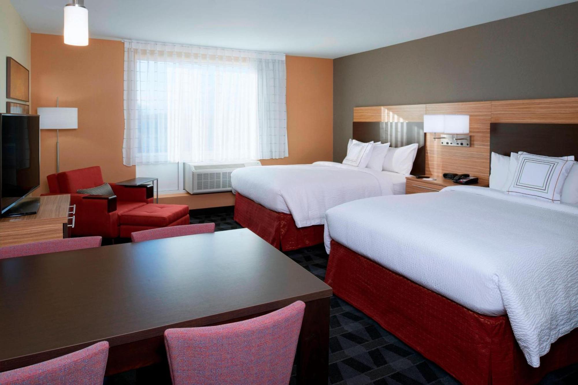 Towneplace Suites By Marriott Grand Rapids Airport Cascade Bagian luar foto